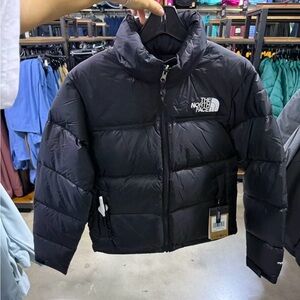 Brand New! North Face’s Women Black Puffer Jacket!